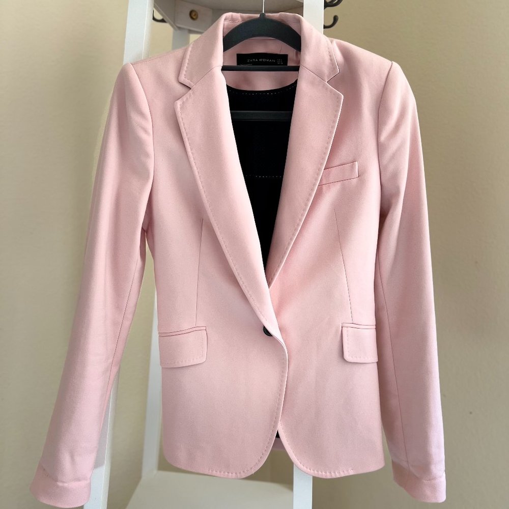 NWOT Zara light pink blazer, size S